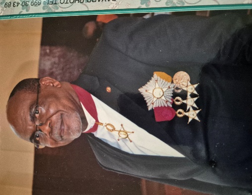 Mvogo Faustin (l'auteur)